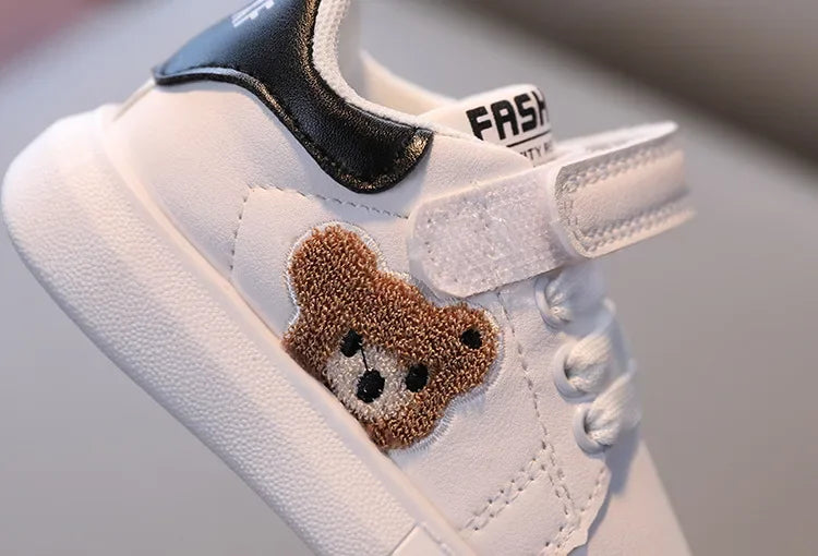 Panda Sneaker